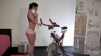video my personal trainer stretched my asshole porn