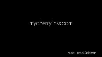 video brunette sloppy deepthroat and fuck machine porn