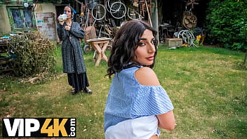 video hunt4k hunter loved the outdoor sex with a hot brunette chick porn