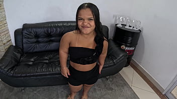 video the first time of the little dwarf baixinha butdudinha and she decided to do her first anal porn