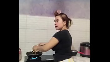 video auntie cooks ends up having sex porn